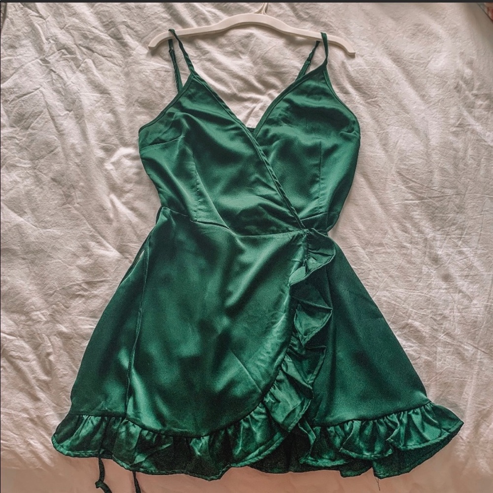 princess polly wrap dress!